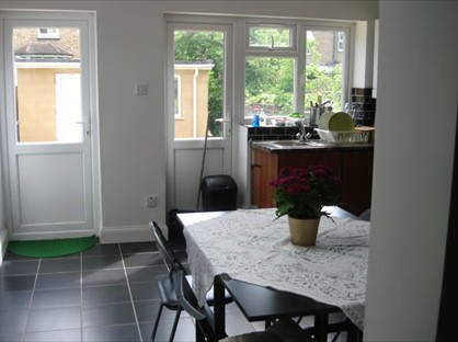 6 Bed Semi-Detached House, St. Andrew's Road, E13