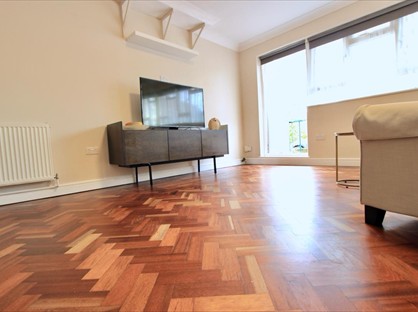 Studio Flat, Hertford Court, N13