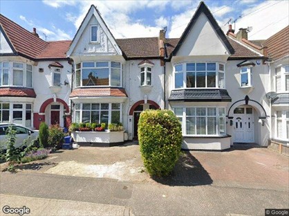 1 Bed Flat, Oakleigh Park Drive, SS9