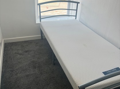 Room in a Shared House, Pontypridd, CF37