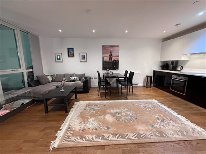 2 Bed Flat, Discovery Tower, E16