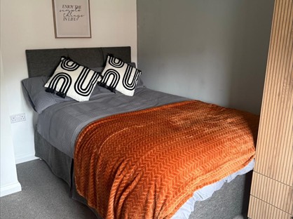 Room in a Shared House, Deene Close, NN17