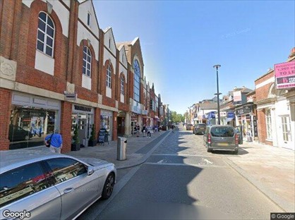 2 Bed Flat, High Street, GU15