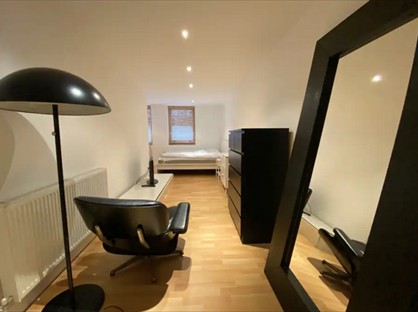 Room in a Shared Flat, The Red House, EC1M