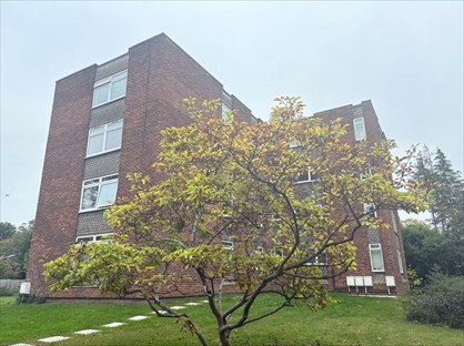 2 Bed Flat, Chantry Court, GU16