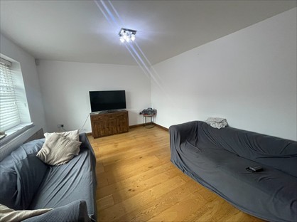 4 Bed Semi-Detached House, Brabazon Road, TW5