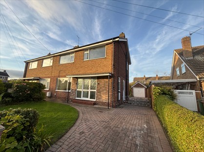 3 Bed Semi-Detached House, Glebe Close, HU7