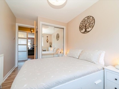 2 Bed Flat, Saucel Place, PA1