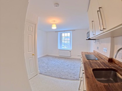 Studio Flat, St Margaret's Street, BA15