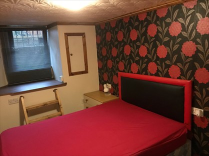 1 Bed Flat, Tempest Road, LS11