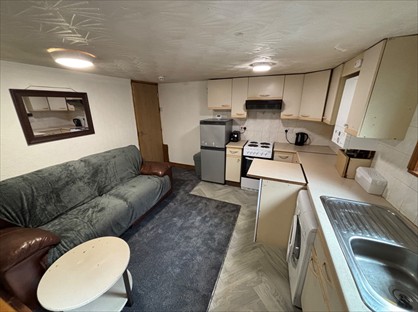 1 Bed Flat, Tempest Road, LS11