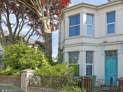 4 Bed Terraced House, Lisson Grove, PL4