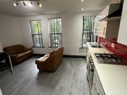 3 Bed Flat, Woodsley Road, LS3