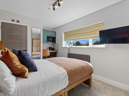 Room in a Shared Flat, Bearwood Road, B66