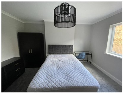 Room in a Shared House, Cambridge Close, TW4