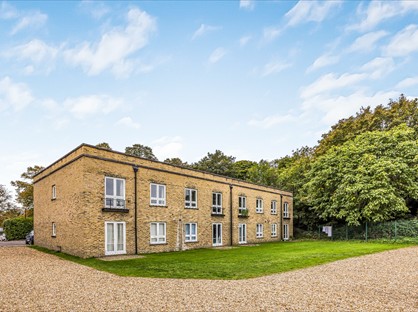 2 Bed Flat, Weevil Lane, PO12