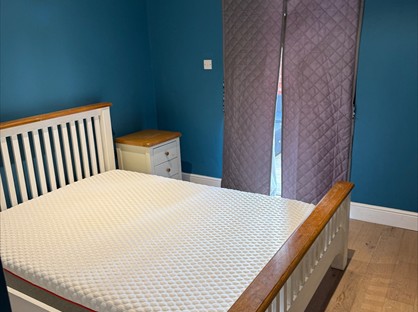 2 Bed Flat, Walton Road, KT8