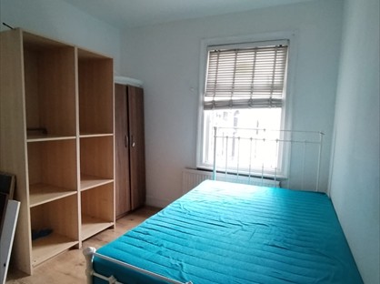 Room in a Shared House, Ratcliff Road, E7