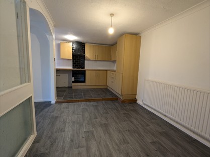 3 Bed Terraced House, Elizabeth Way, SS15