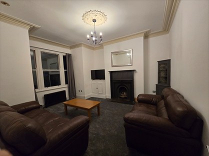 Room in a Shared House, Meanwood Road, LS7