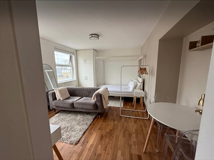Studio Flat, Dean Street, W1D