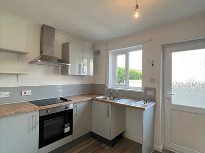 2 Bed Flat, Francis Terrace, SA31