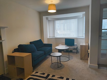 Room in a Shared House, Chapel Street, LL68