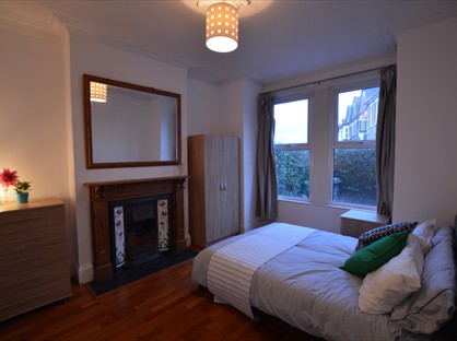 Room in a Shared House, Albacore Crescent, SE13