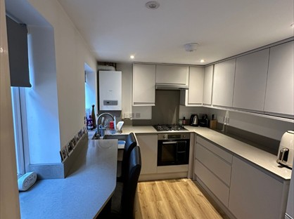 2 Bed Flat, High Road Leytonstone, E11