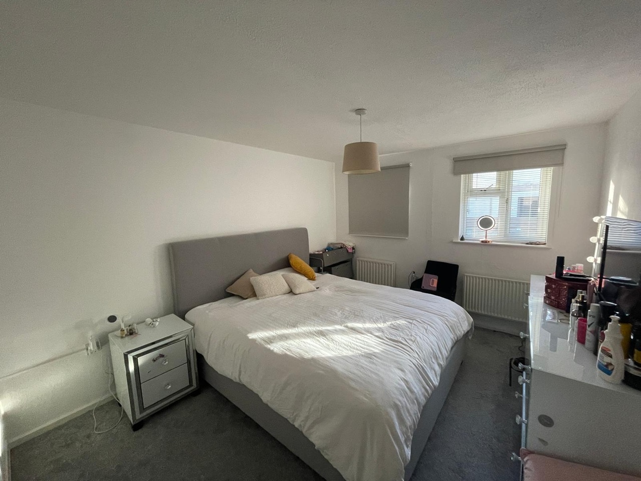2 Bed Terraced House, Whitehawk Rd, BN2 photo 2