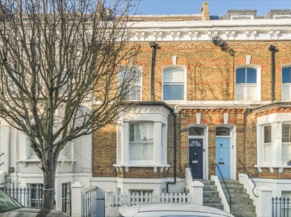 1 Bed Flat, Mallinson Road, SW11