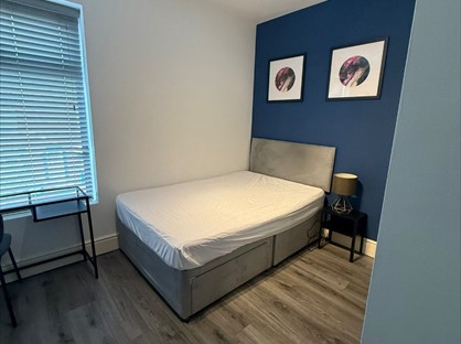 Room in a Shared House, Redgrave Street, OL4