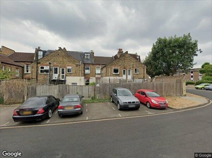 4 Bed Terraced House, Willow Tree Close, SW18