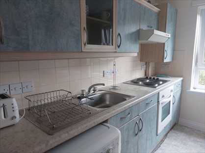 3 Bed Flat, Terrars Croft, EH8