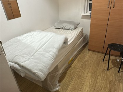 Room in a Shared House, Melrose Avenue, NW2