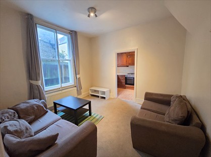 2 Bed Flat, Hazelbourne Road, SW12