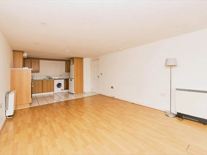 2 Bed Flat, London Road, KT2