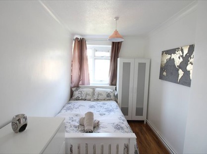 Room in a Shared Flat, Wyllen Close, E1
