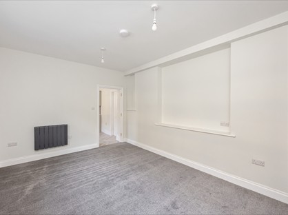 3 Bed Flat, West Street, BN1