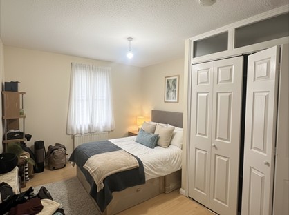 Room in a Shared House, Garnet Walk, E6