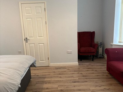 Bedsit, Ettingshall Lodge, WV2