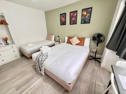 Studio Flat, Georgian Court, HA9