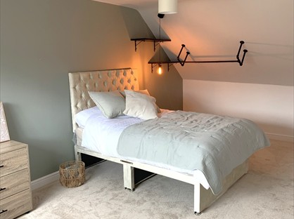 Room in a Shared House, Cross Street, WF10