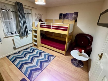 Room in a Shared House, Jasmine Road, RM7