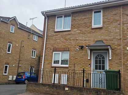 3 Bed End Terrace, The Sidings, PO31