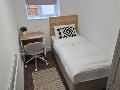 Room in a Shared House, Parsonage Street, BL9