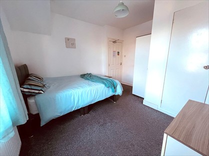 Room in a Shared House, Denmark Road, BR1