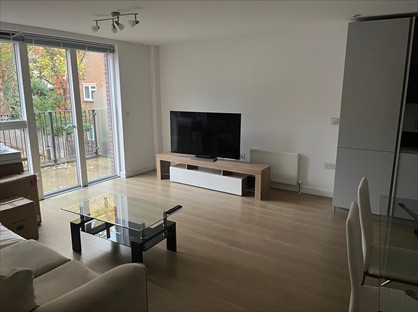 Room in a Shared Flat, Egleton House, SW15