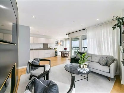 2 Bed Flat, Peninsula Court, E14