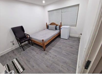 Room in a Shared House, Lenthall Avenue, RM17